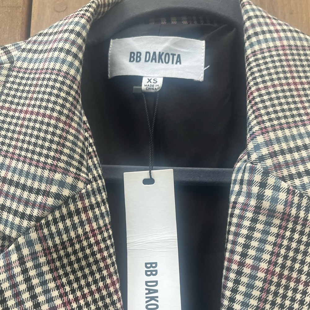 BB Dakota Checkered Blazer - Black, White, Red